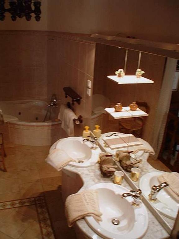 Bed and Breakfast La Fontaine Des Arts Mansle-les-Fontaines Habitación foto
